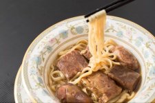掌握了菜單設(shè)計(jì)上的小技巧，“貴菜”也能吸客【重慶火鍋底料批發(fā)地址】