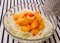 夏天用青木瓜做菜，清爽解膩又開胃【重慶火鍋底料批發(fā)】