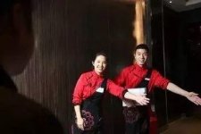利用“挑戰(zhàn)”心理，玩轉(zhuǎn)打折營銷，麥當勞三口吃完一個漢堡【重慶火鍋底料】