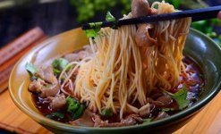 多加了面給顧客，面館就會虧本，其實不然