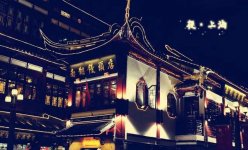 老字號頻陷“失寵”困局，到底選擇自我革命還是被人革命？【重慶火鍋底料批發(fā)商城】