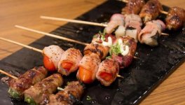 沒熬?。≈推?1家店全關(guān)，屹立19年的排隊王慘淡退場【重慶火鍋底料廠家直銷】