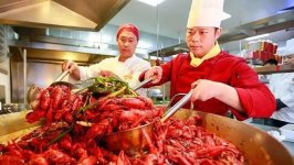 做對(duì)這三件事，餐廳恢復(fù)營業(yè)后不愁沒顧客火鍋底料批發(fā)廠家直銷