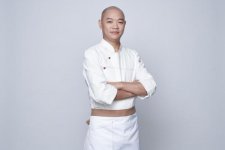 成了他唯一的理想。到現(xiàn)在，他已經(jīng)是一個成功的餐飲企業(yè)董事長【重慶火鍋底料批發(fā)官網(wǎng)】