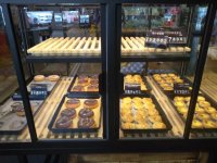 旺順閣做社區(qū)便利店、紫光園開社區(qū)檔口店后，青年公社開出了一種“市集式”零售的全新模式【火鍋底料批發(fā)廠家直銷】