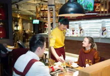 成功的品牌，往往只是在消費(fèi)者來之前、來之中、走之后的不同階段都做了對的事【火鍋底料批發(fā)廠家直銷】