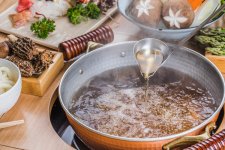 壽喜燒就是火鍋？日本料理被黑得真慘【正宗重慶火鍋底料批發(fā)】