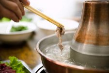 現(xiàn)炒”快餐是機(jī)遇還是坑？【重慶火鍋底料批發(fā)商城】
