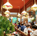 明星掘金餐飲一年狂賺3.6億，假創(chuàng)業(yè)真撈錢？