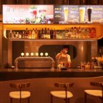 “酒水吧”，“火鍋+酒”將成新趨勢？重慶火鍋底料廠家公司
