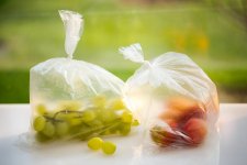 有的主動換“袋”，有的我行我“塑”火鍋底料批發(fā)廠家直銷