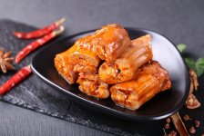零食正餐化推動(dòng)正餐零食化？滿足餐飲需求得正餐、非正餐一手抓？