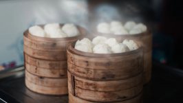 包子鋪現(xiàn)排隊(duì)狂潮，它或?qū)⑹?022年最火爆的餐飲賽道？